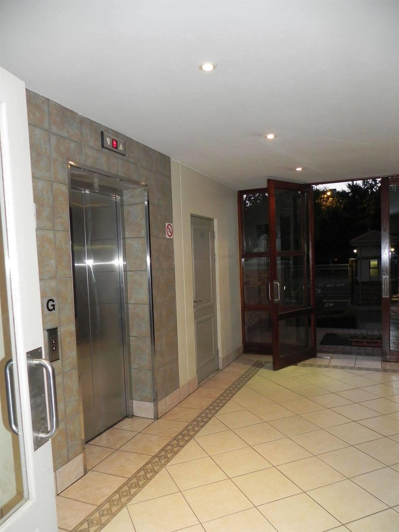 Westay Timessquare Apartments Sandton Exterior foto